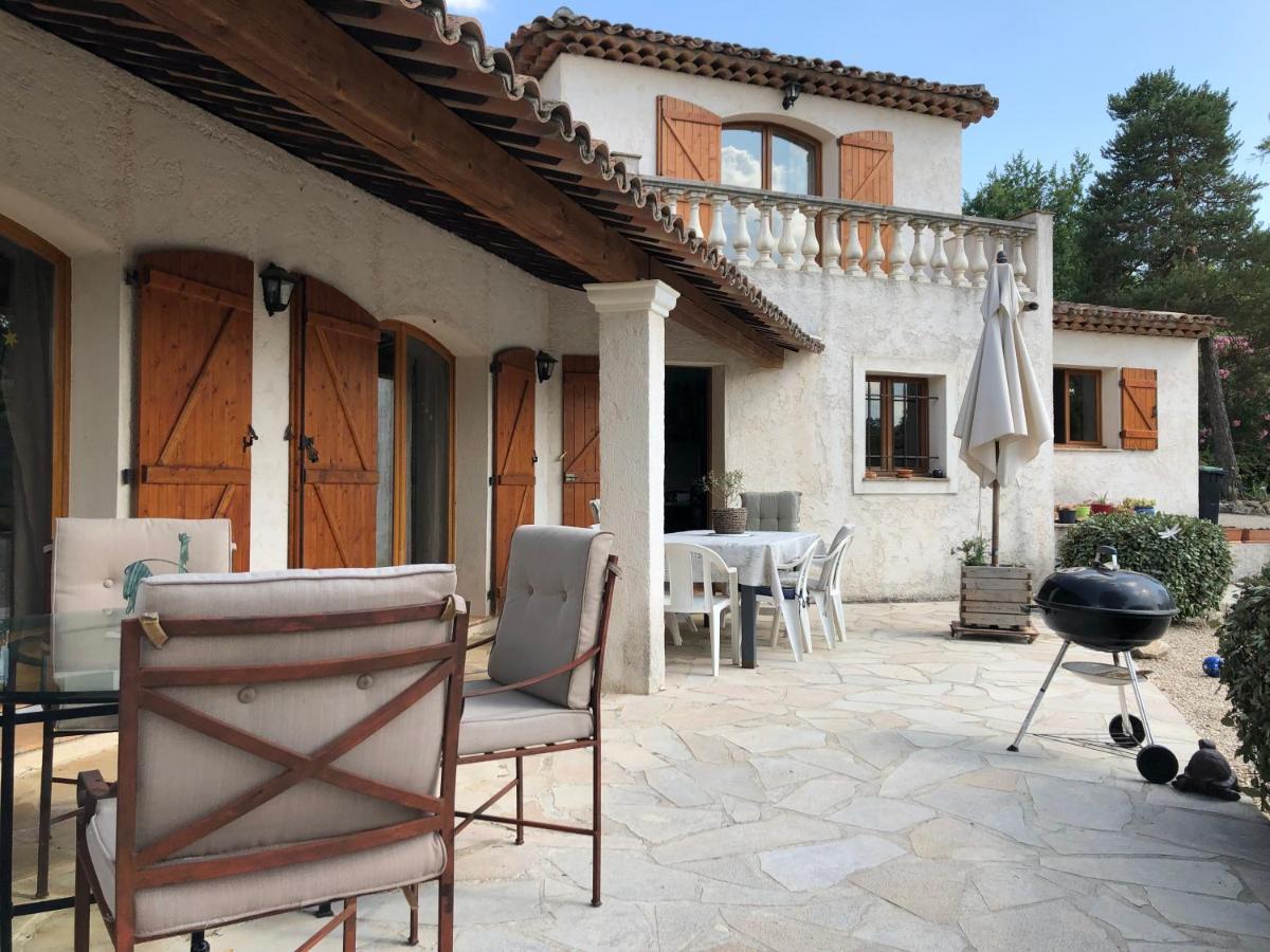 Villa Des Pies Fayence Exteriér fotografie